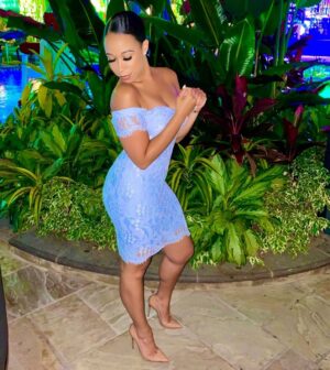Brittany Lee Lewis Instagram - 💙🍃