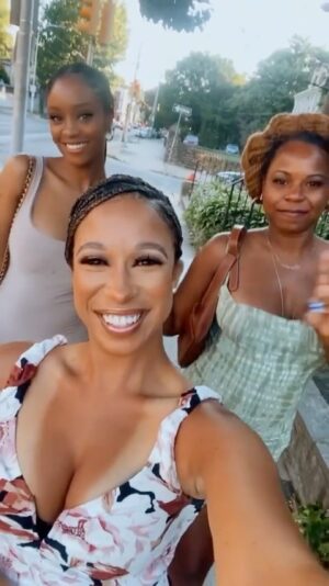 Brittany Lee Lewis Instagram - 2022 was filled with incredible highs and one of my darkest moments. Thank you God for always carrying me through. Grateful 🙏🏽 

Cheers to 2023 🥂Grace & Gratitude