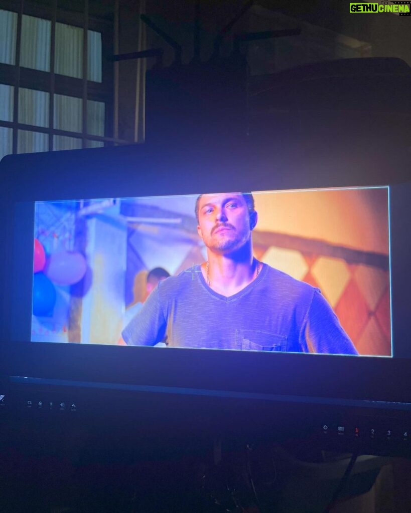 Bruna Aiiso Instagram - Encerrando minha participação hoje em “Maldito Benefício” e sentindo uma gratidão imensa, um filme lindo, engraçado, emocionante! Obrigada toda a equipe que faz a magia acontecer. 🎬🥹 Produção: Fa Filmes @fafacultural @leonardofcortez - Diretor @clairecastelano - Assistente de Direção @bruneca - Produtora Executiva robertaxfonso - Assistente de Produção Executiva @eduandreani - Diretor de Produção @aalexandramartins - Produtora de Elenco @filipifalca - Platô @monicasouzaproducao - Produtora de Locação @patrickhanser - Diretor de Fotografia @marpelomundo - 1ª Assistente de Câmera @marcelamelchiades - Logger @naovouproceuamem - Video Assist @marcio_padilha_001 - Som Direto @riccardomelchiades - Gaffer @bruveras - Diretora de Arte @valente_roberta - Produtora de Arte @andrezareispro - Maquiadora @daicanzain - Figurinista