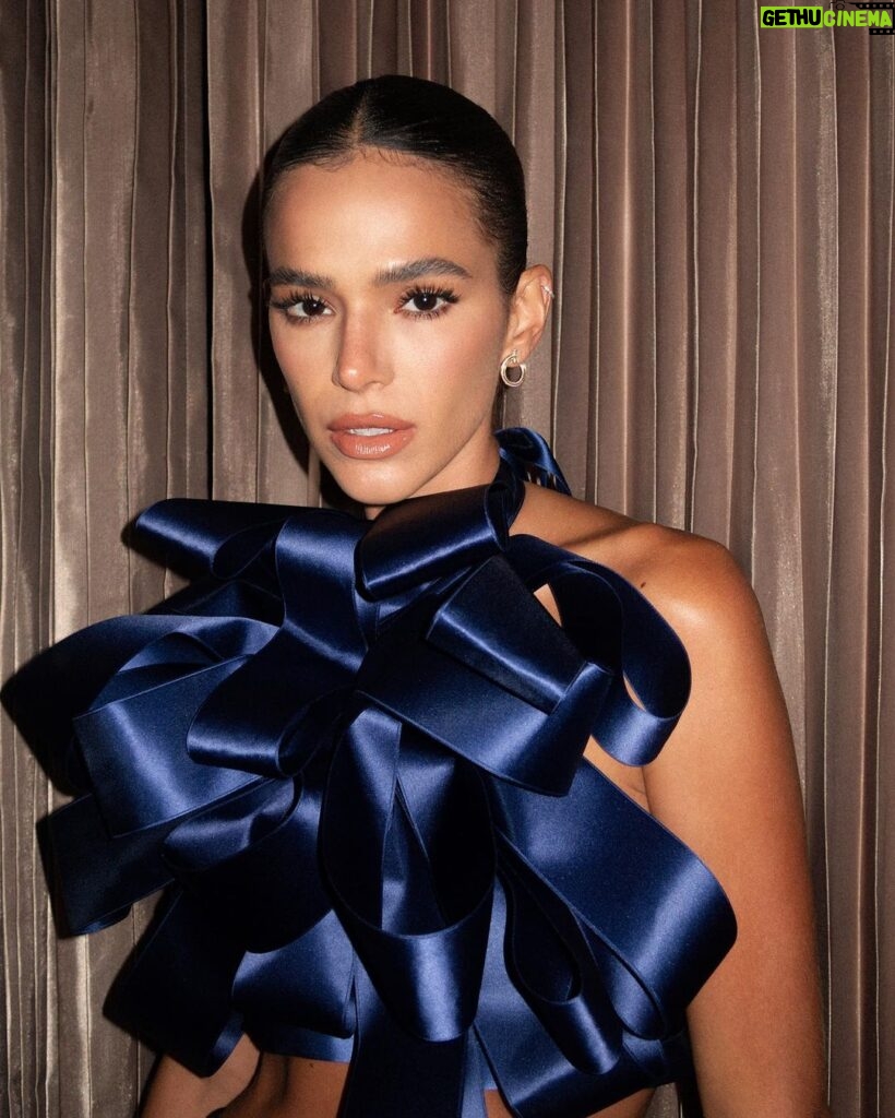 Bruna Marquezine Instagram - it’s her birthday month 💙 leonina comemora aniversário o mês inteiro e eu só tenho motivos pra celebrar (obrigada @ Deus e todos os envolvidos 😎) at @elenahorto