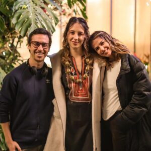 Bruno Ascenzo Instagram - Cerrando esta aventura con dos invitados increíbles. Súper fan de ambos. Gracias @diegotorresmusica y @sofffiaaa1 por jugar con nosotros.

#DimeLoQueQuieres

@vixplus 
@1111films 
@beekeeperfilms