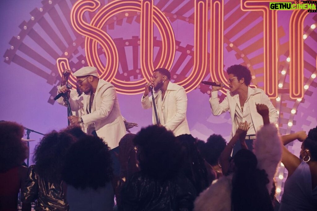 Bruno Mars Instagram - Goodnight! Thank you @soultrain and @bet!