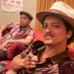 Bruno Mars Instagram - Damn @anderson._paak even my camera know what to focus in on..... #CRAYYYZZYYYYYY 😂😂😂 #MyBadPlieghBwaa✨