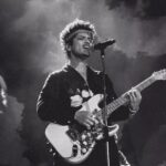Bruno Mars Instagram - Japan it is time! Osaka night 1! 歌って踊ろう