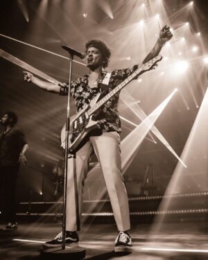 Bruno Mars Instagram - 🎶 Can I just stay here? Spend the rest of my days here! 🎶 Happy 10 Year anniversary #lockedoutofheaven #hooligans 🎉