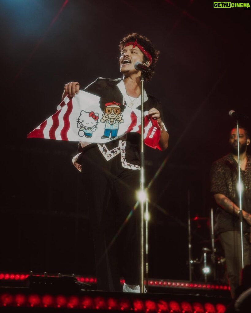 Bruno Mars Instagram - Live From The Tokyo Dome 🇯🇵