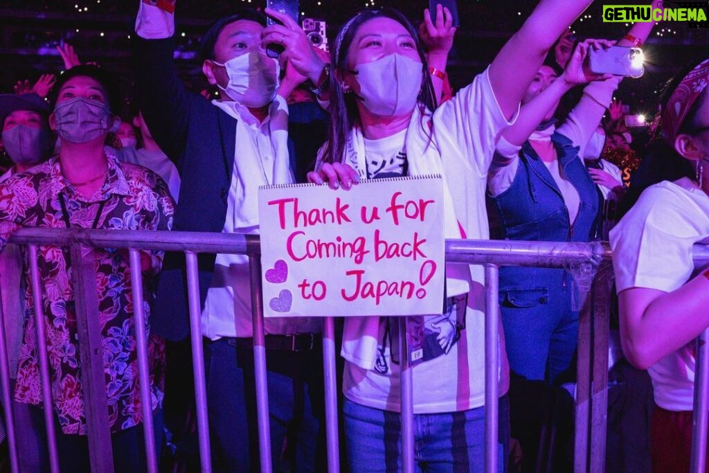 Bruno Mars Instagram - Thank you Japan for everything!!! I love you ♥ 🇯🇵🫰