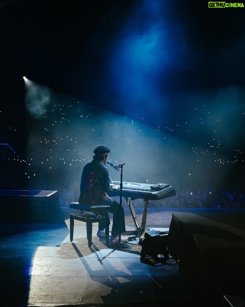 Bruno Mars Instagram - Its giving tender & sensitivity. Had to post. And the curls was curlin??? #Boop