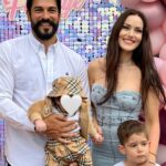 Burak Özçivit Instagram - Aşkım İyiki 💜🤍 … Nice senelerin olsun kuzum seni seviyorum ve seviyoruz👨‍👩‍👦‍👦 #happybirthday 🎉🎁🎂