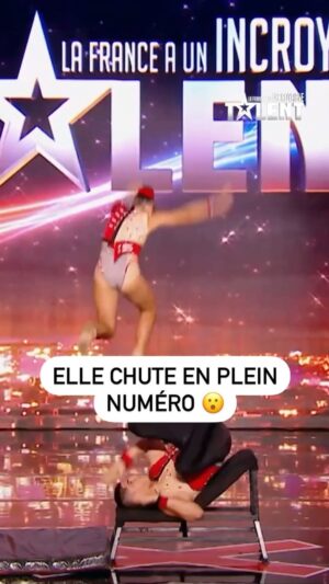 Éric Antoine Instagram - « La réception à un pied ce n’est pas facile » 😕 
Elle se réceptionne mal et tombe en plein numéro ! #LFAUIT, disponible sur @6play
