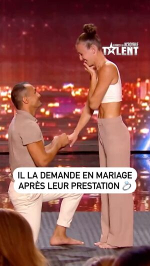 Éric Antoine Instagram - « Est-ce que tu acceptes de m’épouser ? » 💍
Il la demande en mariage à la surprise générale, laissant le public et le jury très émus ! @acroyogadana 
#LFAUIT, disponible sur @6play