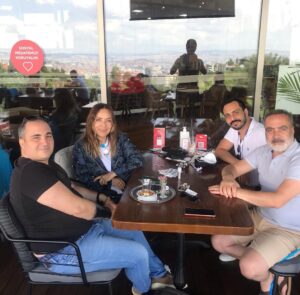 Özlem Akınözü Instagram - Kardeşlerim,canlarım,babacığımın yadigarları🙏🏻🧿❤️Ne çok özlemişim…