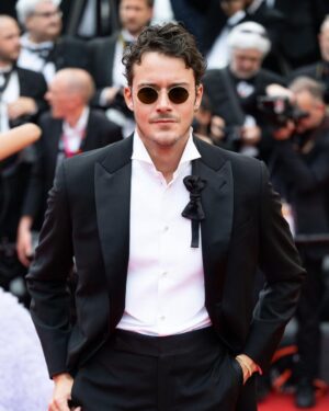 César Domboy Instagram - Over the moon in the back of his fighter jet… I’ve had the chance to be there @festivaldecannes to honor one of my childhood heroes @tomcruise, what a moment ✨
Thank you @diorbeauty for making me look as young as Tom 
🕴🏻 @giorgioarmani ❣️
@benoit_ponsaille 
@ohmybos
