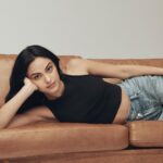 Camila Mendes Instagram - @madewell x @mollyddickson is hereee👖🎉 so proud of you molly!! these pieces are current yet timeless and will live in my closet forever 💙 #madewellpartner