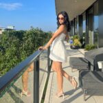 Camila Mendes Instagram - 🥂🤍 Bridgehampton, New York