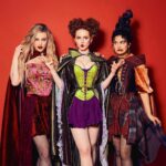 Camila Mendes Instagram - hoecus pocus 🧙🏻‍♀️ @cibellelevi thank you @marcosquared for this insane costume work!!