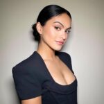 Camila Mendes Instagram - thank you @elleusa and @contodonetflix for organizing such a special event. proud as ever to be a latina in hollywood 🫡♥️ @ninagarcia you are a legend