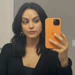 Camila Mendes Instagram - 🎄♥️