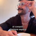 Camilo Instagram - El corazón siempre espera por el verdadero amor ❤️‍🩹 Un pedacito de Por Primera Vez en VIVO con las voces de La Tribu (link en bio)