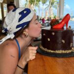 Camilo Instagram - Y que el mundo se parezca más a ella. Amén. Feliz cumpleaños a mi mejor amiga.