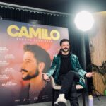 Camilo Instagram - Estoy llegando a Sevilla a los @latingrammys 😏. Pasé unos días felices en Madrid. Caminando y montando bici a todos lados. Abrazando a gente que no conozco por la calle. Tomando café en lugares metidos en calles estrechas. Haciendo yoga todos los días. Comiendo en cantidades industriales. Anunciar mi tour por España mientras estoy en España: LA FELICIDAD.