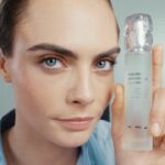Cara Delevingne Instagram - Getting ready using Industrial Emissions Face Mist from @vattenfall 🌫️💦 Learn more at vattenfall.com/hydrogen #Vattenfall #FossilFreeLiving #FossilFreeHydrogen