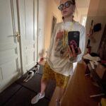 Cara Delevingne Instagram - A Leo’s seasonal dump 🦁