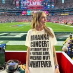 Cara Delevingne Instagram - #teamrihanna State Farm Stadium