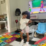 Cardi B Instagram - My favorite holiday,I birth my best friends💗💙…..HAPPY MOTHERS DAY BEAUTIFULS💐🌸