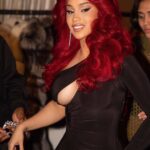 Cardi B Instagram - You will think the older they get the easier it will be to take these pictures!😒😒😒😒…….Anyways MERRY CHRISTMAS 🎄🎁 🖤