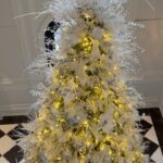 Cardi B Instagram - THE TREE UP 🎄🎁 @david_christophers_inc