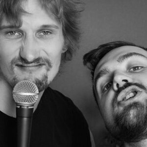 Carl Stanley Instagram - Ojojoj. Sköjjepittarna från västkusten har släppt nya ljudvågor. Folkpodden Tombola Podcast har nu pissat rent bordssilvret i 258 veckor. Välkomna in i lögnens, jönsets och den psykiska ohälsans underbara värld.

Extramaterial och allt filmat för patreons som vanligt.
