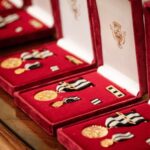Carlos Moedas Instagram - 🎖️ Homenageámos aqueles que dão a vida por Lisboa: os nossos polícias municipais. Entregámos a Medalha de Bons Serviços Municipais aos agentes Luís Rodrigues, Germano Silva, Nuno Martins, Mário Caldeira, João Gomes, António Tomaz, Luís Rosário, Pedro Nunes e Maria José Parreira como reconhecimento do que fizeram e fazem todos os dias por Lisboa. Obrigado pelo vosso trabalho. #policiamunicipal #lisboa #cmlisboa