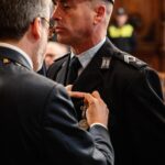Carlos Moedas Instagram - 🎖️ Homenageámos aqueles que dão a vida por Lisboa: os nossos polícias municipais. Entregámos a Medalha de Bons Serviços Municipais aos agentes Luís Rodrigues, Germano Silva, Nuno Martins, Mário Caldeira, João Gomes, António Tomaz, Luís Rosário, Pedro Nunes e Maria José Parreira como reconhecimento do que fizeram e fazem todos os dias por Lisboa. Obrigado pelo vosso trabalho. #policiamunicipal #lisboa #cmlisboa