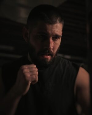 Casey Deidrick Instagram - Getting ready for my fight with Jake Paul..
Down and Out - by @justinwu 
Dp @sandteaeggo 
SFX Make-up @angelaleemakeup 
Location @hardknocksboxingclub