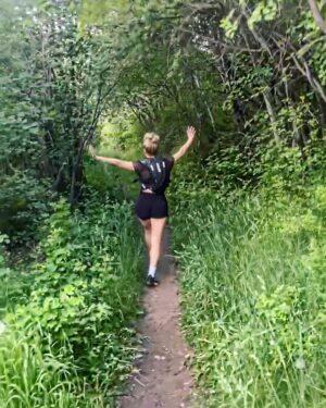 Cassandra Scerbo Instagram - Colorado summer 🫶🏼 🏞️✨