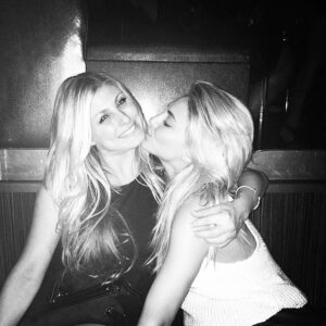 Cassandra Scerbo Instagram - FORTY YEARS OF @alainamarieee!!! 🥳

My beyond beautiful big sister, words could never amount to how much you mean to me. My biggest cheerleader & the life of every party, with the most contagious laugh & biggest heart ❤️.. I am wishing you a new decade filled of everything that lights up your world ✨ You deserve it ALL. To a billion more laughs and endless memories!🥂Happy freakin birthdayyyyy sissypooh!

Forever & then some,
your baby dino 🦖