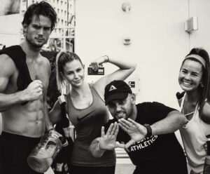 Chad James Buchanan Instagram - My Family and my LA Fam. Love these people. Also, @lifestyleathletics is a dope boxing trainer 🥊🥊