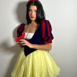 Charli D'Amelio Instagram - snow white ❤️