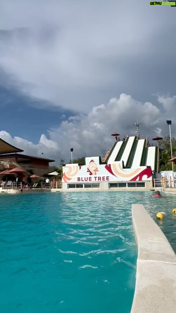 Charlie Decca Instagram - Bruce Lee taught me this….🌊🤟🏻🌊SEND IT!!! • • • • • • • #thailand#bluetree#phuket#bewatermyfriend#brucelee#waterpark#splash#ruptured#eardrum#ouch#bellyflop#backflip#fail#fun#slide#sundayfunday#lagunabeach#freewilly#miamilife#dadecounty Blue Tree Phuket