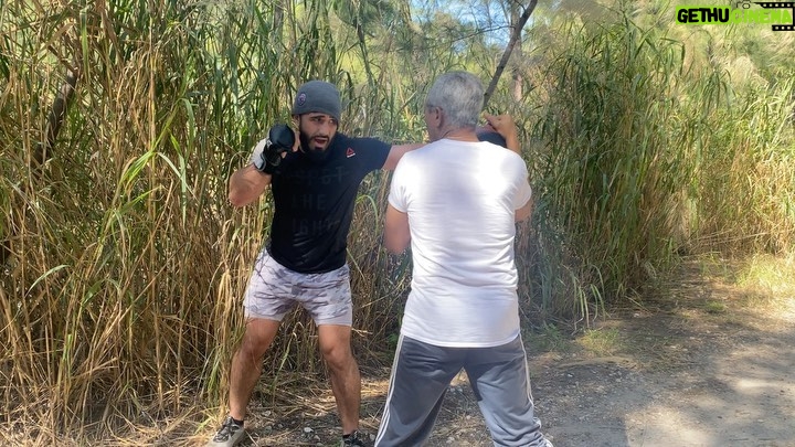 Charlie Decca Instagram - With the prophet @officialjorgerubio working the hands after 2 minute sprints all while learning my 🇨🇺 Spanish. • • • • • • #thebull#easymoney#welterweight#mma#errday#fighter#staystrong#proterf#eliteathletes performance#eap#boxing#estoydepinga#easymoney#gamebred#miami#florida#triathlon#fourthofjuly#race#people#multirace#biking#ufc#fighting#hialeah#boxing#miami#training#combat#bareknuckle#jorgerubio#mma#training#hardwork