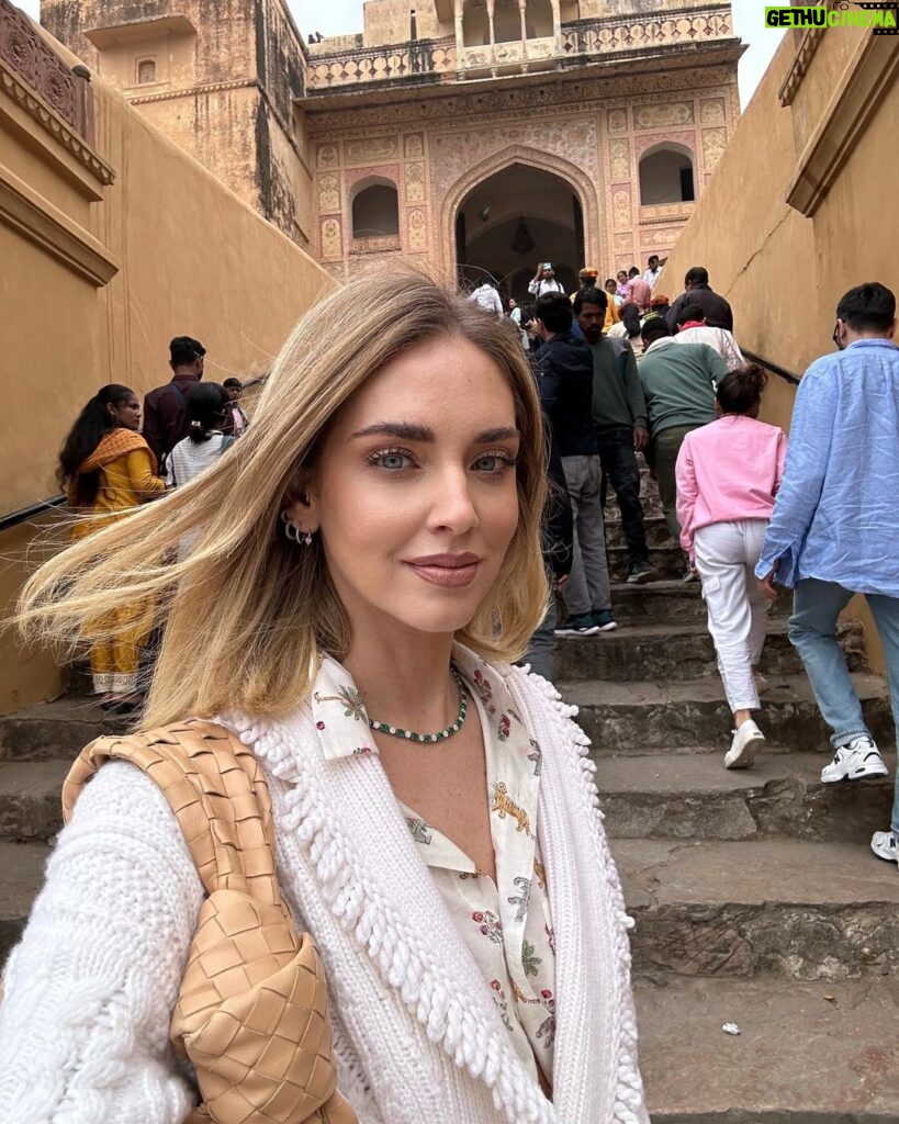 Chiara Ferragni Instagram - India day 7: Jaipur and the Amber Fort 💖 Jaipur, Rajasthan