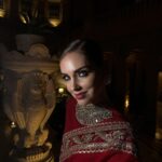 Chiara Ferragni Instagram - Wearing a Sari and jewels made by @sabyasachiofficial ❤️✨ For this special night in Jodhpur I wanted to celebrate India’s amazing culture and history. Wearing the sari was such a special experience. Sabyasachi sent two wonderful women who helped me get dressed while they explained the rich history and craft behind this incredible garment 🙏 I'm so proud to wear it 💪 #SuppliedBy #Sabyasachi Umaid Bhawan Palace, Jodhpur