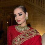 Chiara Ferragni Instagram - Wearing a Sari and jewels made by @sabyasachiofficial ❤️✨ For this special night in Jodhpur I wanted to celebrate India’s amazing culture and history. Wearing the sari was such a special experience. Sabyasachi sent two wonderful women who helped me get dressed while they explained the rich history and craft behind this incredible garment 🙏 I'm so proud to wear it 💪 #SuppliedBy #Sabyasachi Umaid Bhawan Palace, Jodhpur