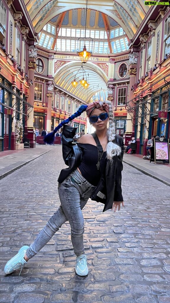 Chise Ninja Instagram - London smooth vibes 🇬🇧🇬🇧🦩.. .. .. .. London, Unιted Kingdom