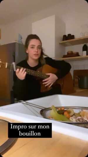 Chloée Deblois Instagram - J’ai pas suivi de recette nécessairement