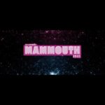 Chloée Deblois Instagram - 💘 @mammouth.tqc , le 8 décembre @telequebec !!!! La bande-annonce complète sur le compte de @mammouth.tqc !💘💘💘 📸 @bertexertier Costume @olgastudlik Maquillage @katleenvenne Cheveux/ Perruque: @alexandretantale @vincent.dufault