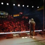 Chloée Deblois Instagram - Le @lepopupshow édition @juste_pour_rire, on l’oubliera jamais. On a tellement eu de fun!!!!!!!!!!!!!🥹♥️ Merci à tout ceux qui sont venu vivre cette folle soirée avec nous! Les plus beaux souvenirs captés par @villedepluie ☀️ Place Des Festivals