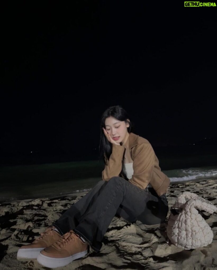 Choi Ye-rim Instagram - In Busan🌊