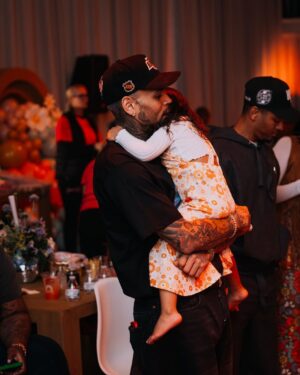 Chris Brown Instagram - The best part of me is MY KIDS ❤️.